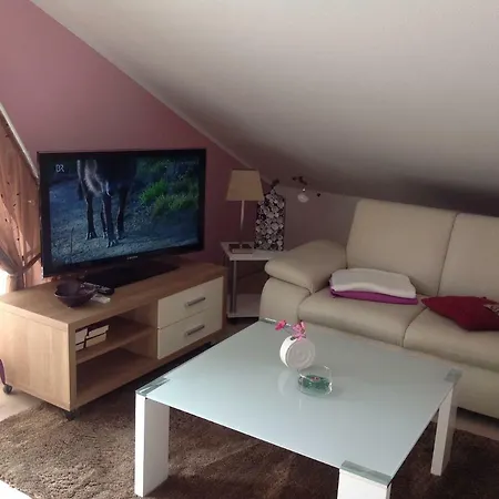 Adlershorst Apartment